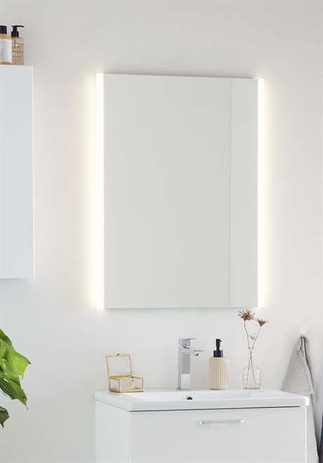 Noro Deco Spegel 600 med integrerad belysning